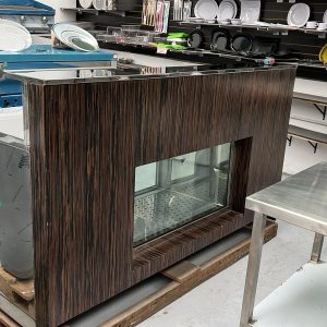 Barra Refrigereda a mts x 0.80 x 117 de alto ( 0.90 altura de  de cubierta )